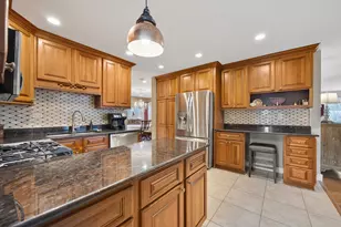 23W531 W Walnut St, Roselle, IL 60172 - Photo 15