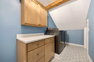 23W531 W Walnut St, Roselle, IL 60172 - Photo 29