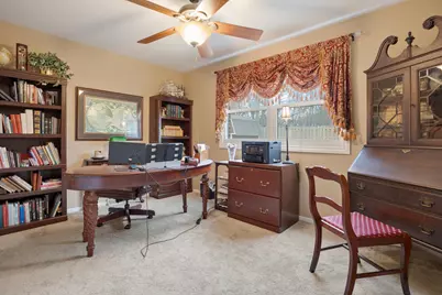 23W531 W Walnut Rd Road, Roselle, IL 60172 - Photo 7