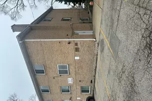 8805 Dee Rd, Des Plaines, IL 60016 - Photo 19