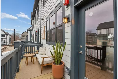 6318 Lexington Street, Morton Grove, IL 60053 - Photo 19