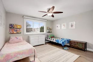 0S725 East St, Winfield, IL 60190 - Photo 17