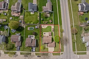 698 Juli Dr, South Elgin, IL 60177 - Photo 33