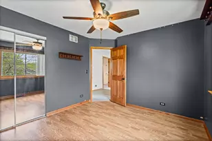 698 Juli Dr, South Elgin, IL 60177 - Photo 21
