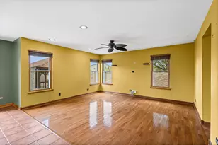 698 Juli Dr, South Elgin, IL 60177 - Photo 5