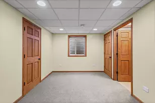 698 Juli Dr, South Elgin, IL 60177 - Photo 25