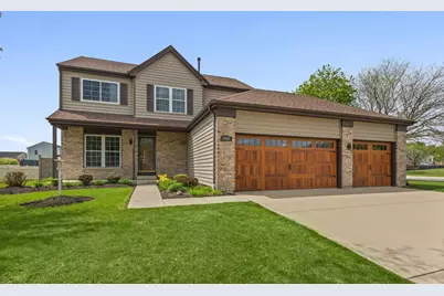698 Juli Drive, South Elgin, IL 60177 - Photo 1