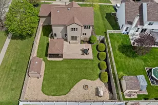 698 Juli Dr, South Elgin, IL 60177 - Photo 35