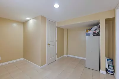 2133 W Highland Avenue #2, Chicago, IL 60659 - Photo 7