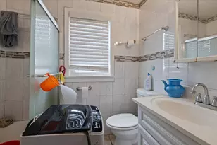 2133 W Highland Ave, Chicago, IL 60659 - Photo 21