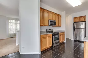 726 N Keystone Ln, Vernon Hills, IL 60061 - Photo 7