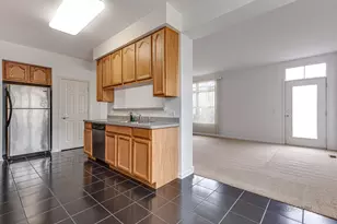 726 N Keystone Ln, Vernon Hills, IL 60061 - Photo 5