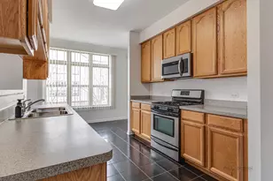 726 N Keystone Ln, Vernon Hills, IL 60061 - Photo 9