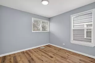 311 Sauk Trail, Park Forest, IL 60466 - Photo 15