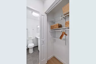 1650 W Roscoe Street #207, Chicago, IL 60657 - Photo 11