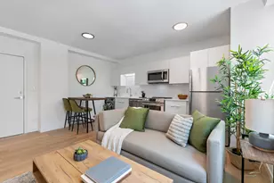 1650 W Roscoe St, Chicago, IL 60657 - Photo 5