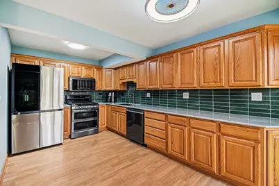 67 Woodhills Bay Road, Fox Lake, IL 60020 - Photo 9