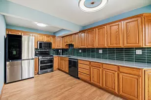 67 Woodhills Bay Rd, Fox Lake, IL 60020 - Photo 9