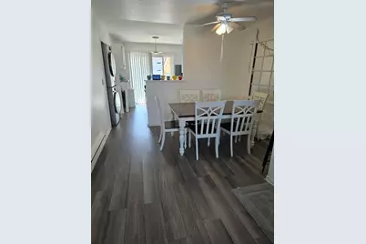 160 S Waters Edge Drive #302, Glendale Heights, IL 60139 - Photo 3