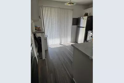 160 S Waters Edge Drive #302, Glendale Heights, IL 60139 - Photo 5