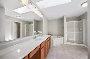 305 Colonial Dr, Vernon Hills, IL 60061 - Photo 31