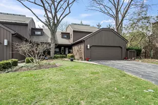 312 Woodview Rd, Lake Barrington, IL 60010 - Photo 1