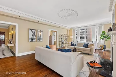 220 E Walton Place #9W, Chicago, IL 60611 - Photo 7