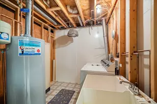 1522 Lorraine Dr, Sandwich, IL 60548 - Photo 15