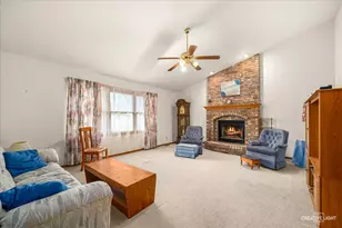 1522 Lorraine Dr, Sandwich, IL 60548 - Photo 3