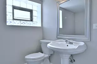 5435 N Mobile Ave, Chicago, IL 60630 - Photo 29