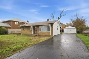 8516 Austin Ave, Burbank, IL 60459 - Photo 1