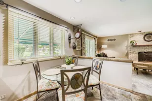 136 Caryville Ln, Schaumburg, IL 60193 - Photo 13