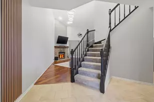 1729 Pebble Beach Ct, Hoffman Estates, IL 60169 - Photo 3