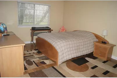 [Address not provided], Buffalo Grove, IL 60089 - Photo 15