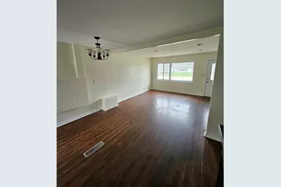 1813 18th Avenue, Sterling, IL 61081 - Photo 9