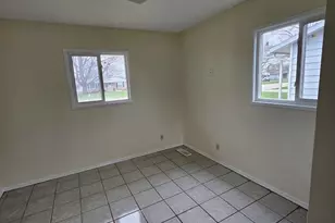 1813 18th Ave, Sterling, IL 61081 - Photo 15