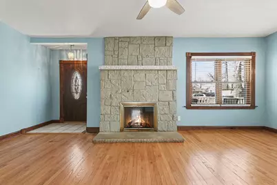 11231 S Worth Avenue, Worth, IL 60482 - Photo 3