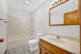 109 E Lake Ct, Atlanta, IL 61723 - Photo 19