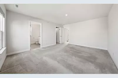 72 Nicholas Drive E, Des Plaines, IL 60016 - Photo 21