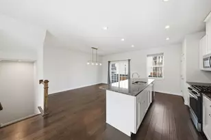 72 Nicholas Dr E, Des Plaines, IL 60016 - Photo 17