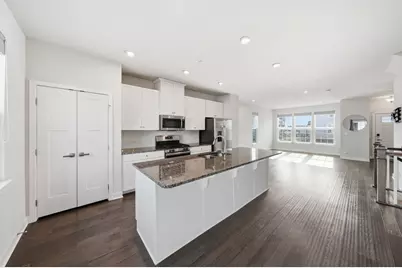 72 Nicholas Drive E, Des Plaines, IL 60016 - Photo 15