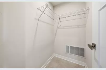 72 Nicholas Drive E, Des Plaines, IL 60016 - Photo 35