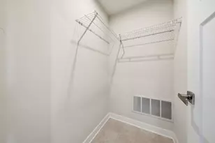 72 Nicholas Dr E, Des Plaines, IL 60016 - Photo 35