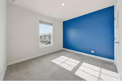 72 Nicholas Drive E, Des Plaines, IL 60016 - Photo 25