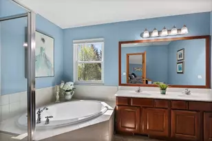 2311 W Cascade Circle, Round Lake, IL 60073 - Photo 15