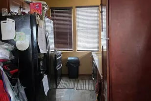 726 Ashland Ave, Rockford, IL 61103 - Photo 9