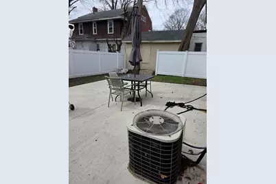 726 Ashland Avenue, Rockford, IL 61103 - Photo 3