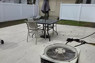 726 Ashland Ave, Rockford, IL 61103 - Photo 3