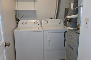 1115 Regency Ct, Schaumburg, IL 60193 - Photo 13