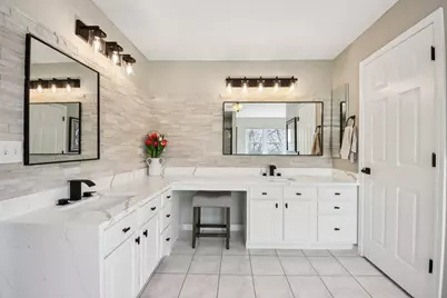 1138 Ridgewood Circle, Lake in the Hills, IL 60156 - Photo 21